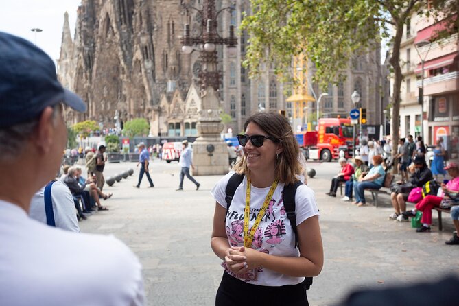 Sagrada Familia Guided Tour with Skip the Line Ticket - Free time after the 75-minute tour