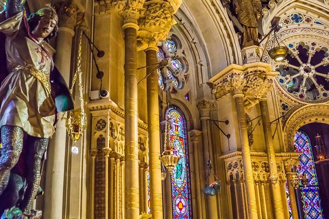 Sagrada Familia & Montserrat Small Group Tour with Hotel pick-up - The monastery and the Black Virgin