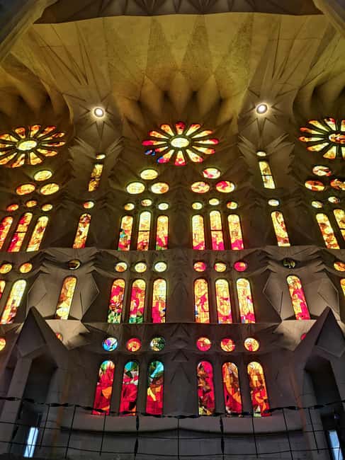 Sagrada Familia & Official Guide Private or Small Group Tour - Who will get the most from this visit?