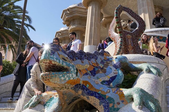 Sagrada Familia & Park Guell Guided Tour with Skip The Line - Should you add the optional tower visit?