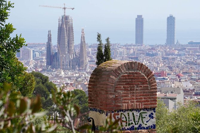 Sagrada Familia & Park Guell Guided Tour with Skip The Line - The coach transfer and the awkward middle of the day