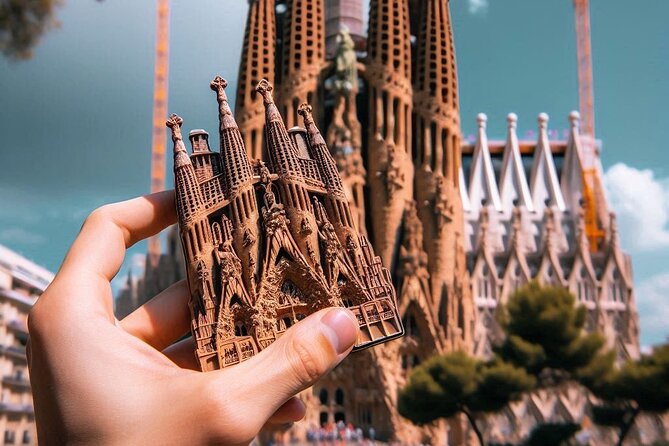 Sagrada Família Private Guided Tour and Entry in Barcelona - Key points at a glance