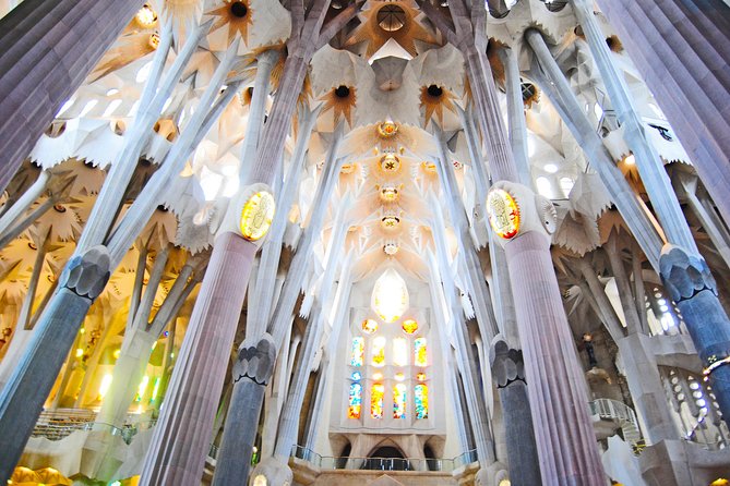 Sagrada Familia Private Guided Tour with Skip the Line Tickets - The museum adds the missing construction story