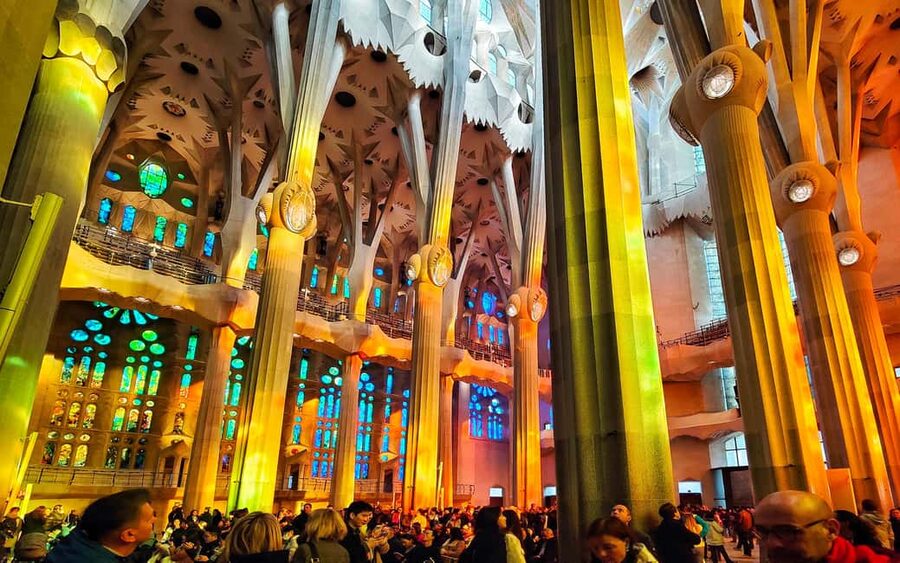 Sagrada Familia Private/Small Group Tour with an architect - Is $200 a Fair Price?