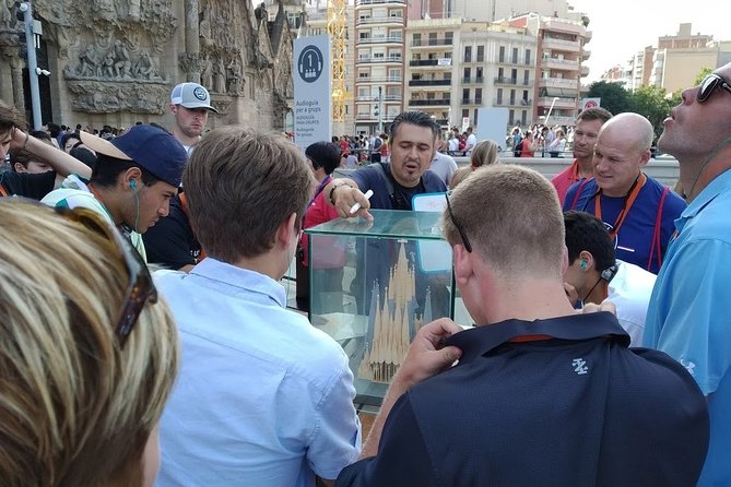 Sagrada Familia Private Tour - Who should book this Sagrada Familia tour