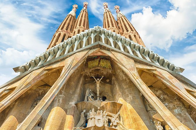 Sagrada Familia Private Tour in Barcelona - Gaudí’s ideas without the lecture-hall feel