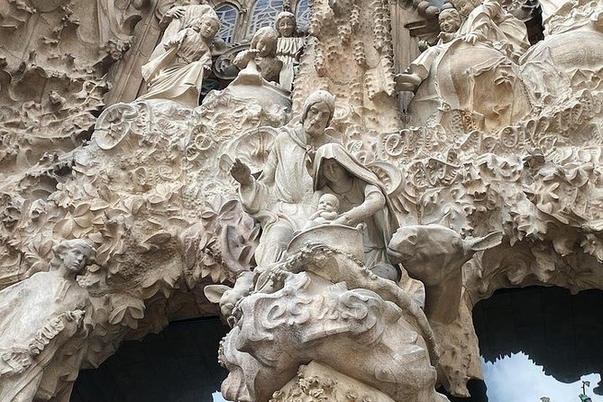 Sagrada Familia Private Tour with Expert Guide - Why a private visit changes the Sagrada Familia