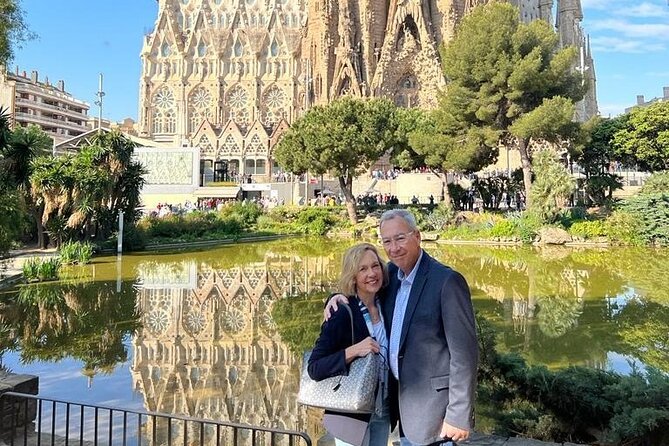 Sagrada Familia Private Tour with Priority Entrance - Why a guide changes the Sagrada Familia