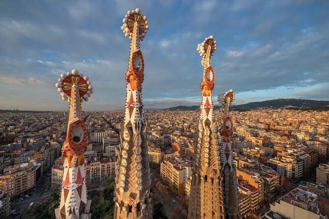 Sagrada Familia Private Tour with Priority Entrance - Who should book this Sagrada Familia tour?