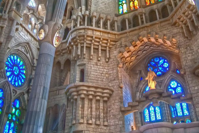 Sagrada Familia Private Tour with Skip-the-Line Ticket - Is $175.36 per person fair?