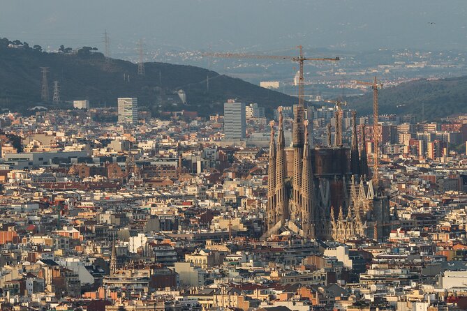 Sagrada Familia Small Group Tour with Skip the Line Ticket - Meeting at Fanal modernista in the Eixample