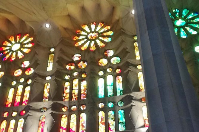 Sagrada Familia Small Group Tour with Skip the Line Ticket - Who will get the most from this tour