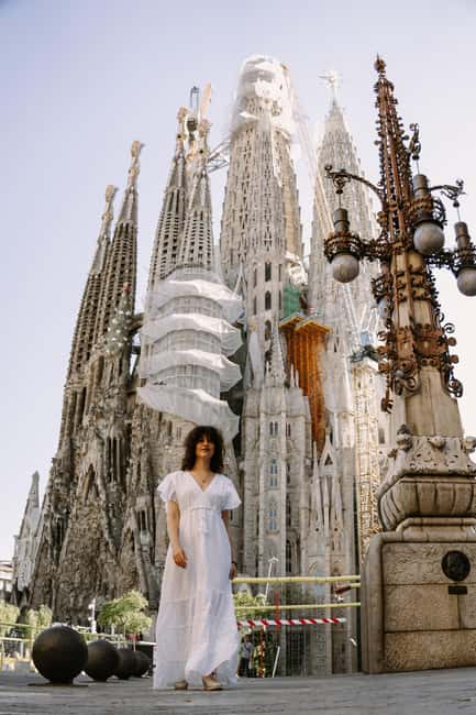 Sagrada Familia tour - A one-hour introduction to Sagrada Família