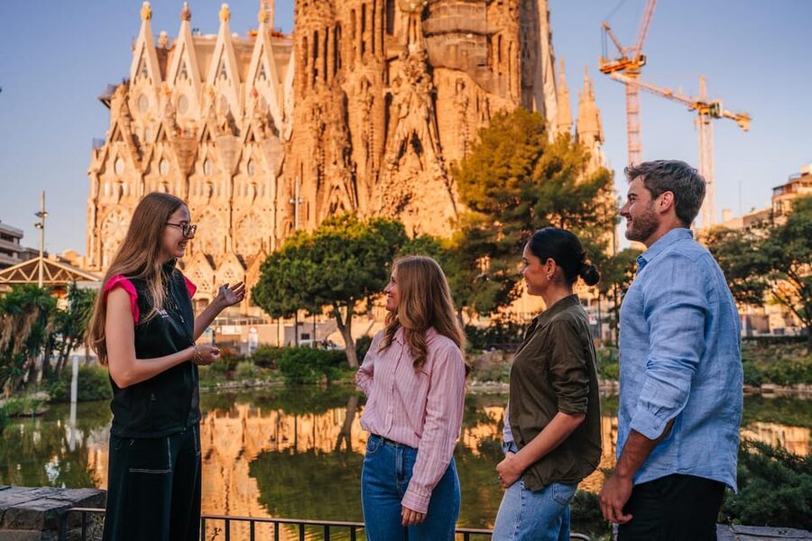 Sagrada Familia with Official Guide & Fast-Track Entry - Why the Sagrada Familia needs a guide