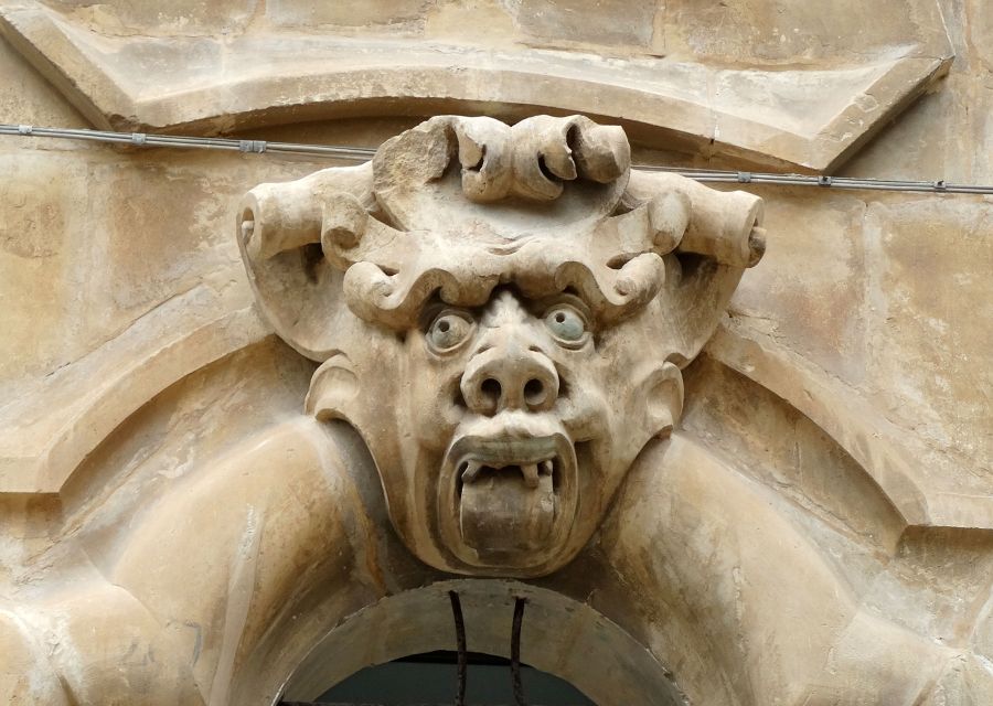 Scicli: Guided Walking Tour in Baroque City Center - Guide language and meeting-point advice