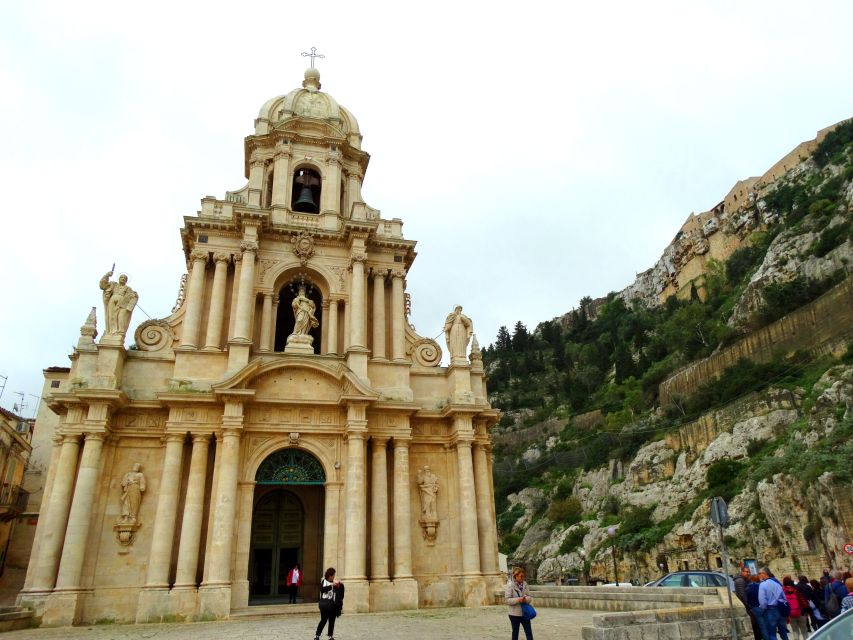 Scicli: Guided Walking Tour in Baroque City Center - Via Penna and the old Cartia Pharmacy