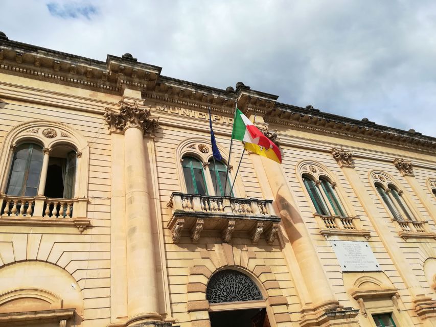 Scicli: Guided Walking Tour in Baroque City Center - The final views, old river, and local shops