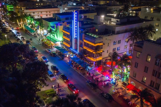 Self-Guided Audio Tour - Miami Art Deco - Walking Ocean Drive with stories in your ears