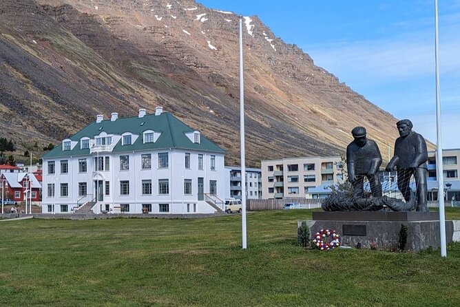 Self-Guided Tour of Ísafjörður: Art, History, and Architecture - A town walk built around fishing, art, and odd details
