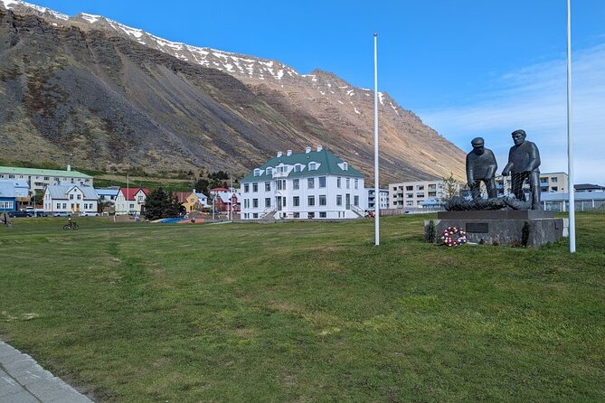 Self-Guided Tour of Ísafjörður: Art, History, and Architecture - Ísafjarðarkirkja and the town’s unusual church story