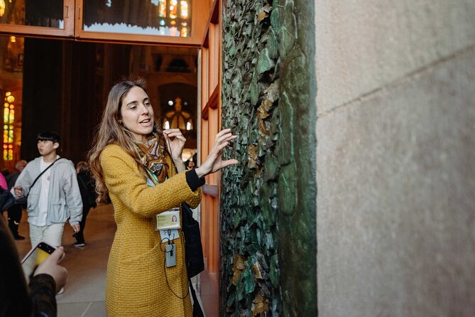 Skip the Line Sagrada Familia Guided Tour & Optional Cava Upgrade - Why this short Sagrada Família tour works