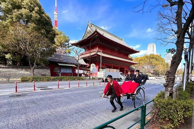Small-Group Architecture Tour in Ginza, Tokyo - Kabukiza Theater and the architecture of performance