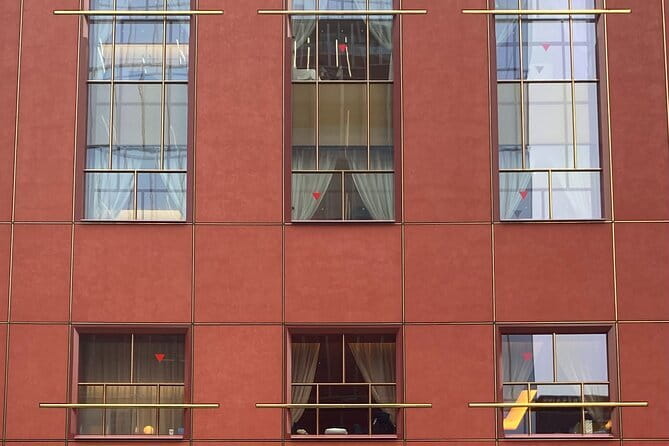 Small-Group Architecture Tour in Ginza, Tokyo - Mikimoto buildings and the language of luxury