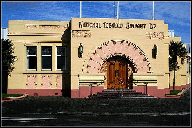 Small group - Napier City & Art Deco Tour, 2 hours - Why Napier’s Art Deco begins with an earthquake