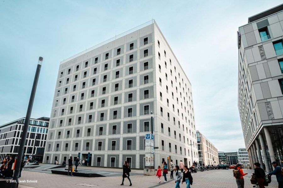 Stuttgart city library - an architectural tour - The mood: austere, quiet, and geometric