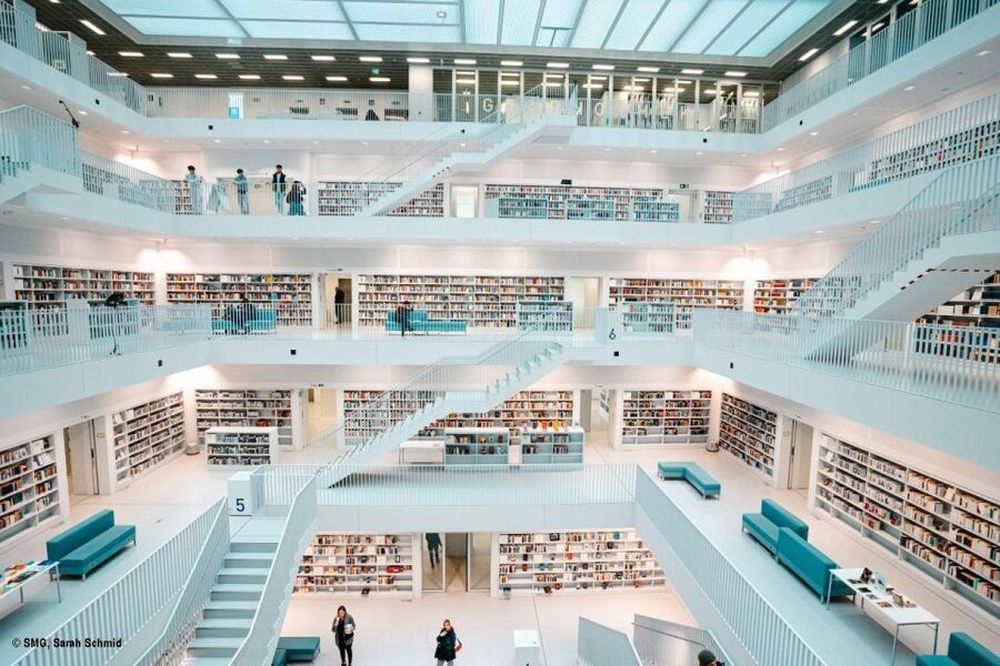 Stuttgart city library - an architectural tour - The guide can make or break the experience