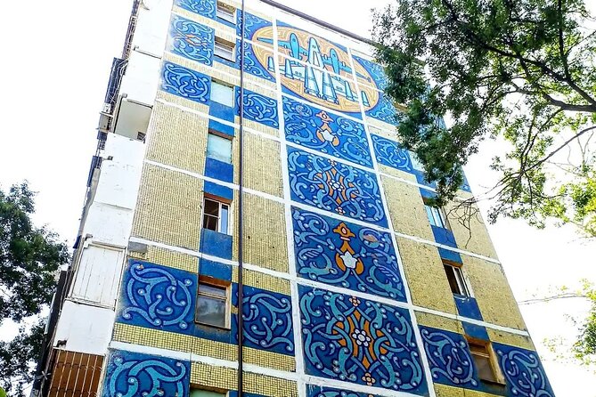 Tashkent Soviet Architecture (Modernism) and Subway station tour. - Independence Square, Romanov history, and the national story