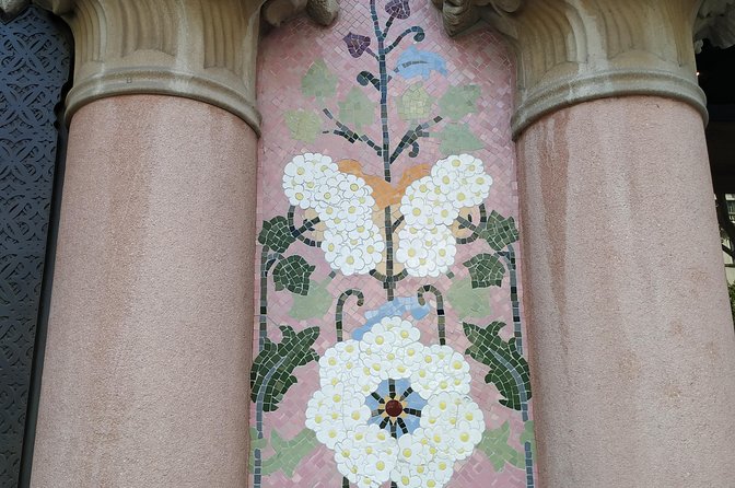 The Story of Gaudi and Modernism Private Walking Tour - Should you book it?