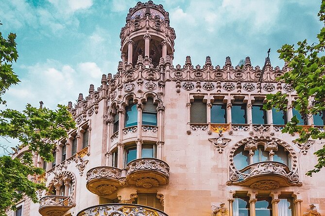 The wonders of architecture 2 hours on foot in Barcelona - Casa Amatller and the Catalan version of luxury