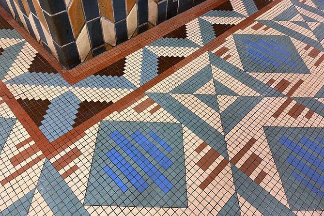 Tulsa Art Deco and Architecture with Expert Guide Walking Tour - Who should book this Tulsa walking tour?
