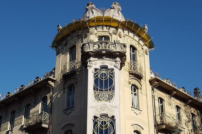Turin, Art Nouveau walking tour and coffee break - Casa della Vittoria and its dragon details