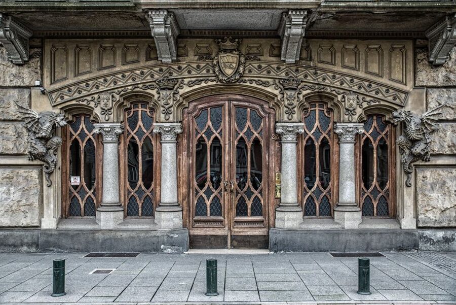 Turin: Art Nouveau Walking Tour with Coffee - The House of Dragons and Turin’s decorative side