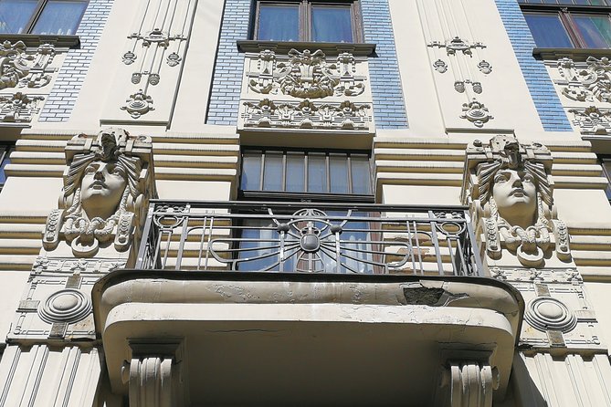 Ultimate Art Nouveau Experience in Riga - Private Tour - Timing, meeting points, and useful planning