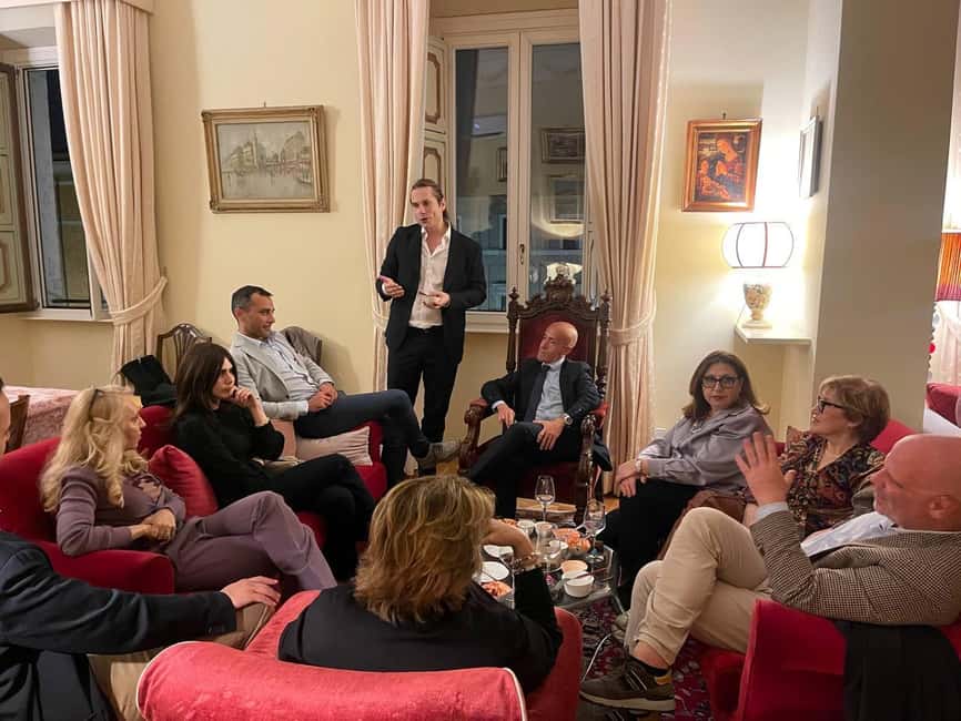 Vatican: Exclusive Baroque Evening With Aperitivo & Dinner - Entering the 16th-century baroque apartment