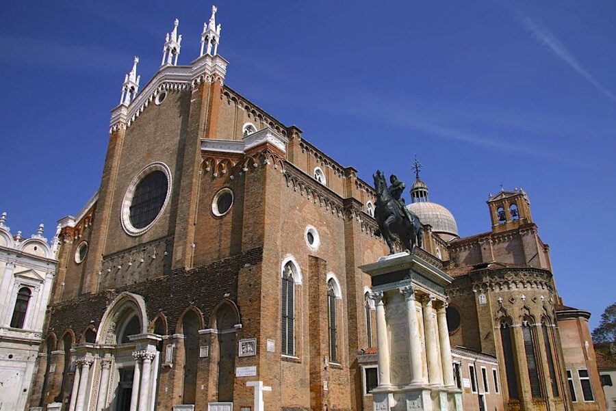 Venice Art and Architecture Private Walking Tour - Starting at Campo San Bartolomeo and the Goldoni statue