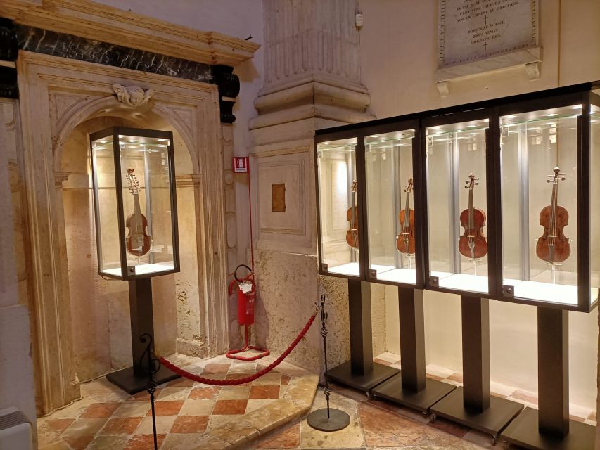 Venice: Vivaldi Baroque Concert Ticket and Free Music Museum - What the 80-minute evening actually gives you