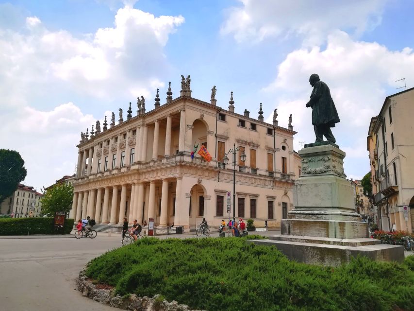 Vicenza: Palladian Architecture Private Walking Tour - What two hours really gives you