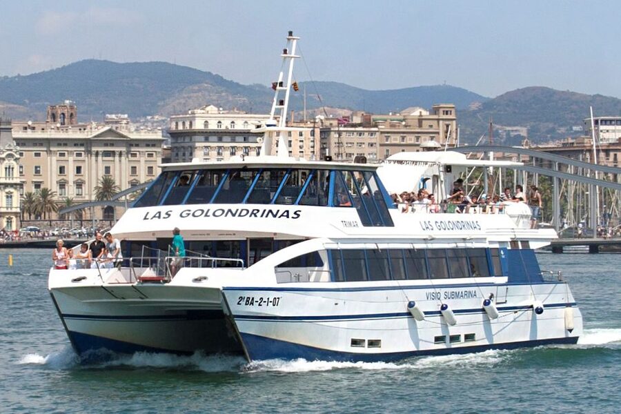 Walking Tour Gothic Quarter and Ramblas+Boat Trip - Who will get the most from this tour