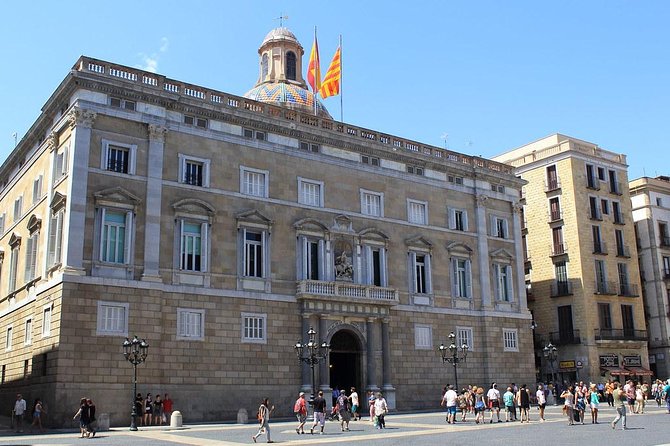 Walking tour of the Gothic Quarter of Barcelona + Cathedral - Barcelona Cathedral from the outside
