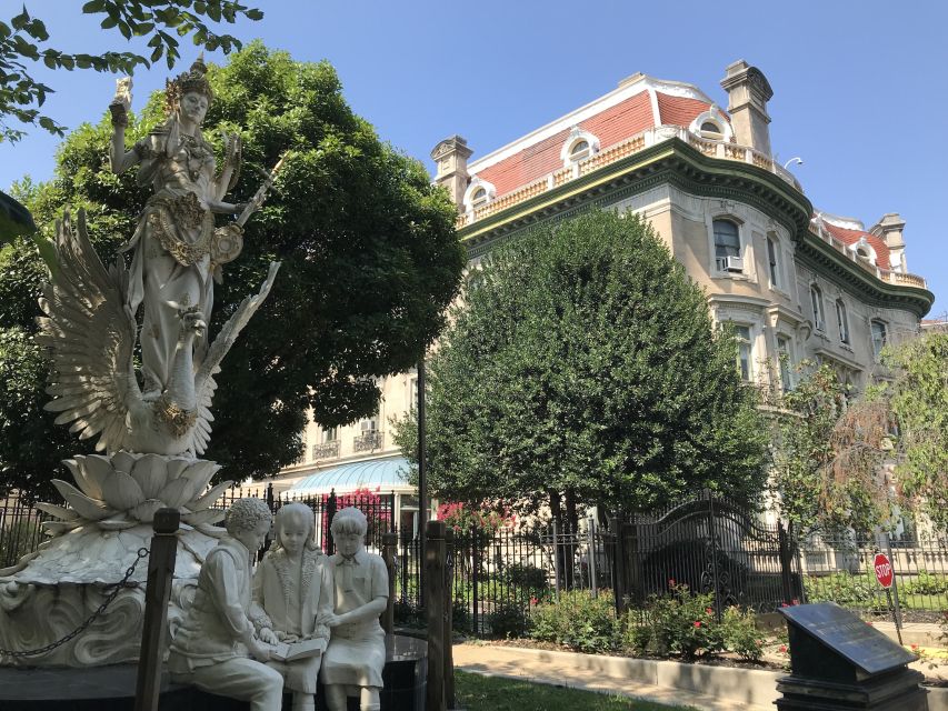 Washington DC: Dupont Circle & Embassy Row Architecture Tour - Starting at the Dupont Circle fountain