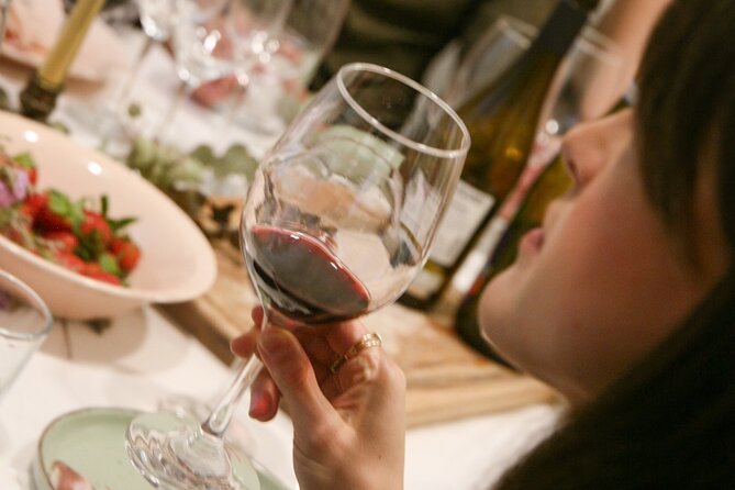 Wine tasting with a view of the Sagrada Familia - Why a group of 10 is a real advantage